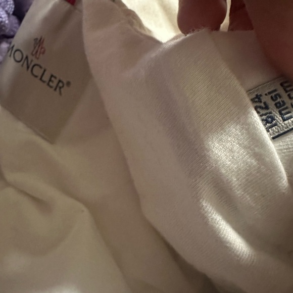 Authentic Moncler GIRL COAT - Picture 2 of 6